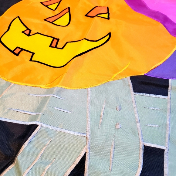 Vintage Jack O Lantern Pumpkin Halloween Yard Flag 28 x 40 In 2001 Nylon - Picture 2 of 7